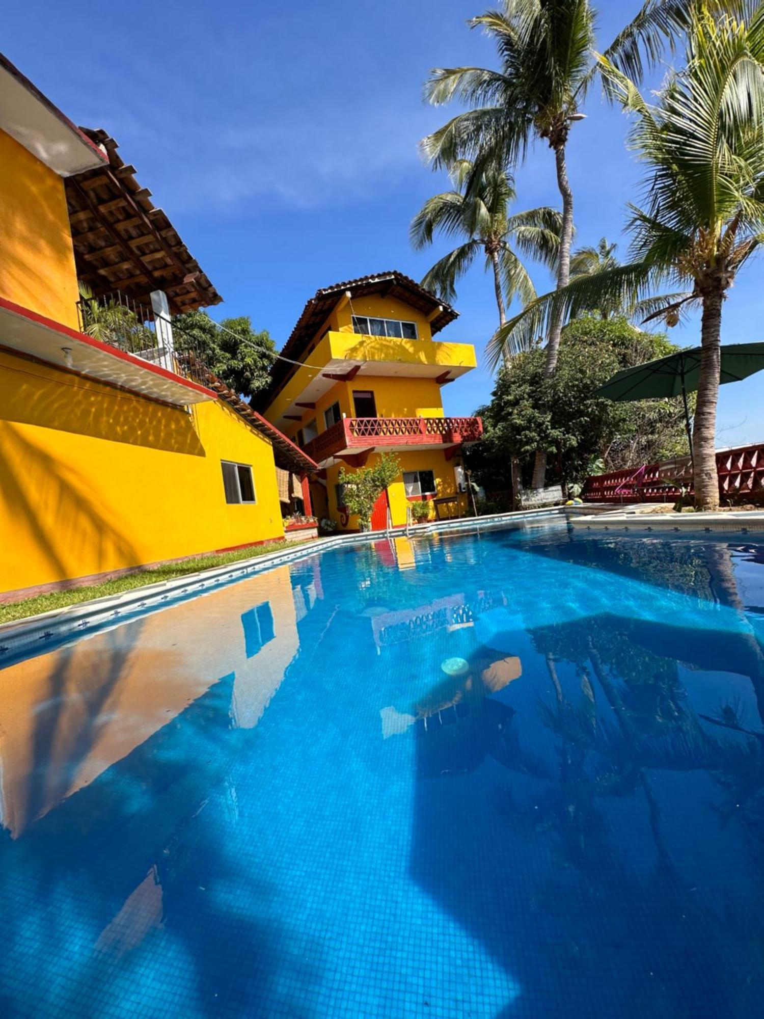 Hotel Cabanas Pepe Пуэрто-Эскондидо Экстерьер фото